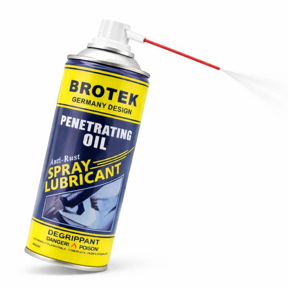 Spray Brotek Multiuso applicato su viti, bulloni e meccanismi bloccati